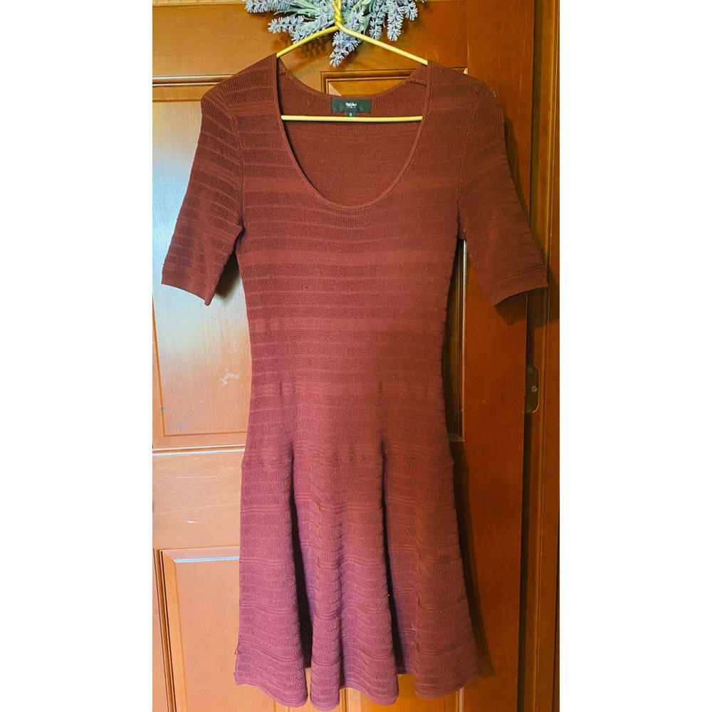 Women’s Mid-Length Maroon Dress